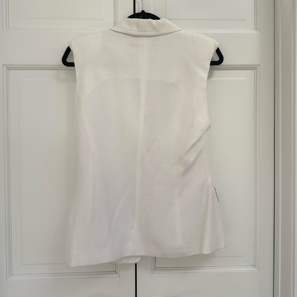 White Linen Vest with Shoulder Pads - Picture 5 of 9